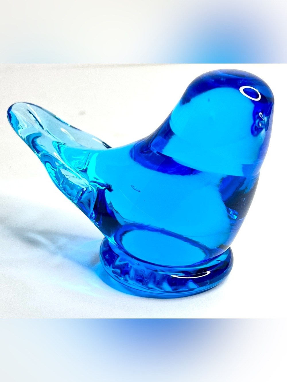 Leo Ward Bluebird of Happiness 1984 Signed Art Glass Bird Figurine